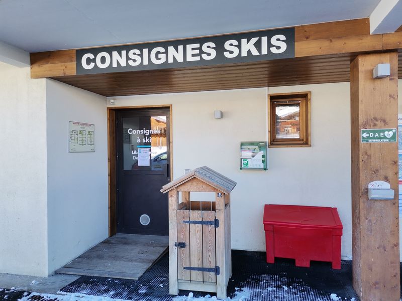 Consigne à skis