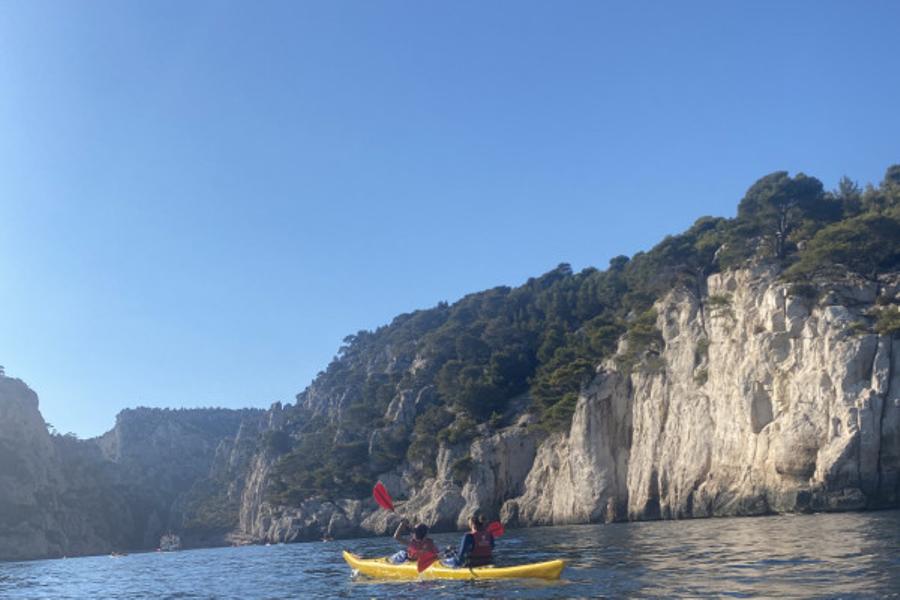 Sortie encadrée demi-journée kayak - Calanques de Cassis