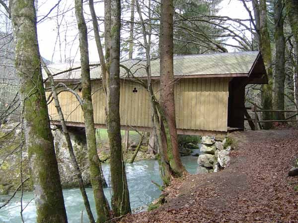 Le Pont couvert