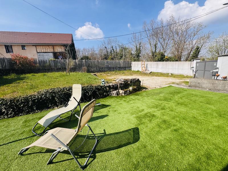 Espace extérieur du meublé Écrin de bien-être - balnéo proche ViaRhôna à St Victor de Morestel Espace extérieur du meublé Écrin de bien-être - balnéo proche ViaRhôna à St Victor de Morestel