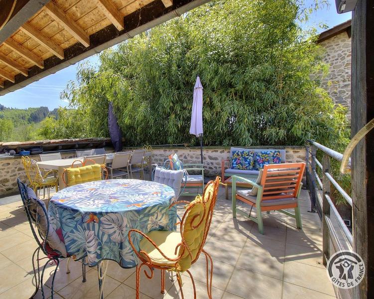 Grand gîte pour 13 personnes - \