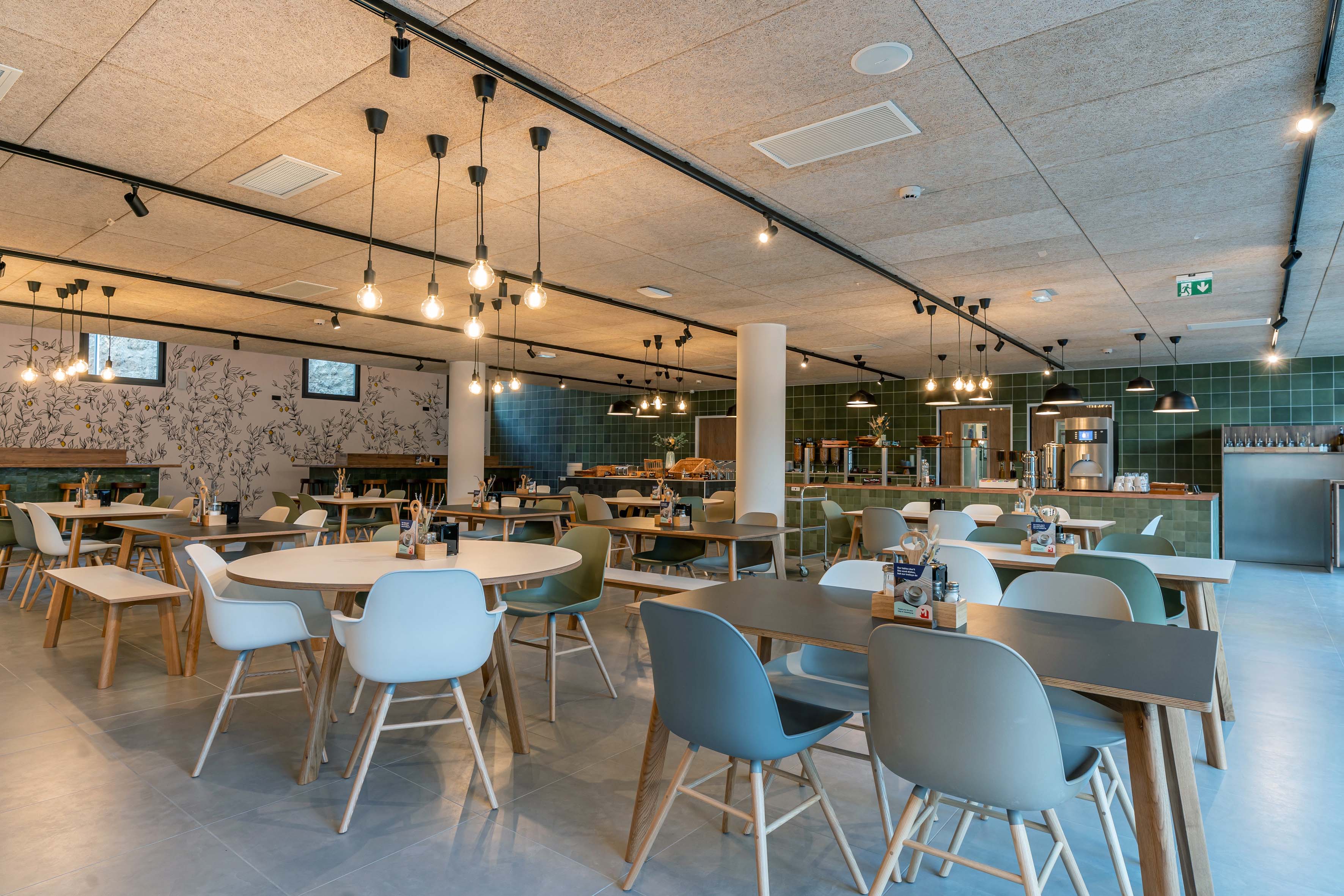 Meininger Hotel Marseille Centre La Joliette - photo 2