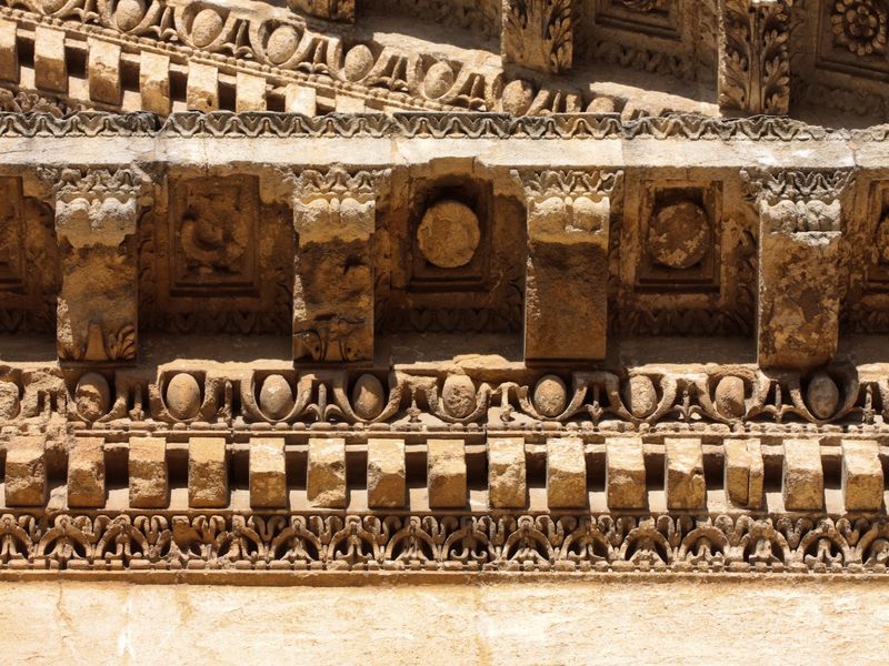 Château de La Tour d'Aigues