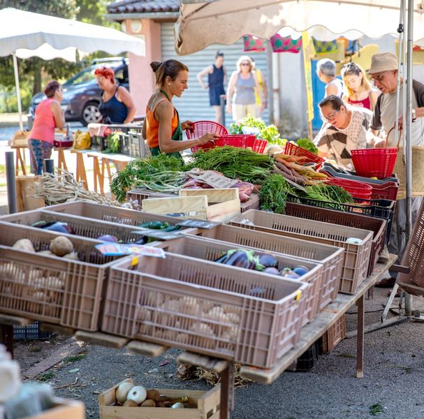 Thueyts - marché du vendredi 4