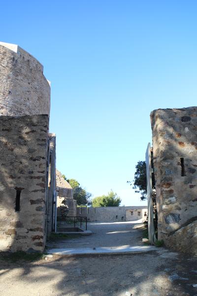 Visite guidée - Fort Sainte-Agathe et Moulin du Bonheur_Hyères