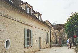 Beaumont-du-Gâtinais à 23 km de Nemours