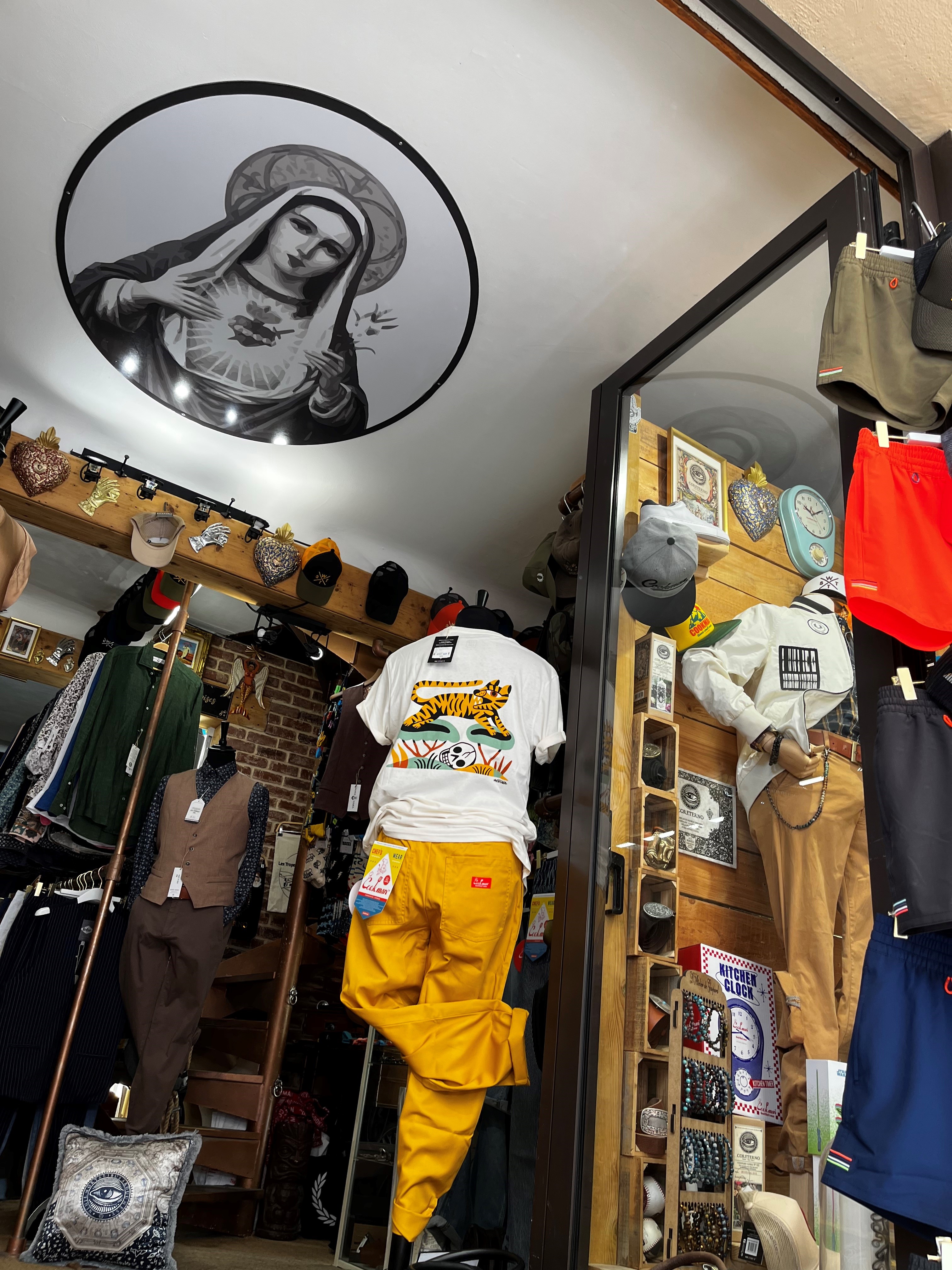 Santa Maria Concept Store — photo 2