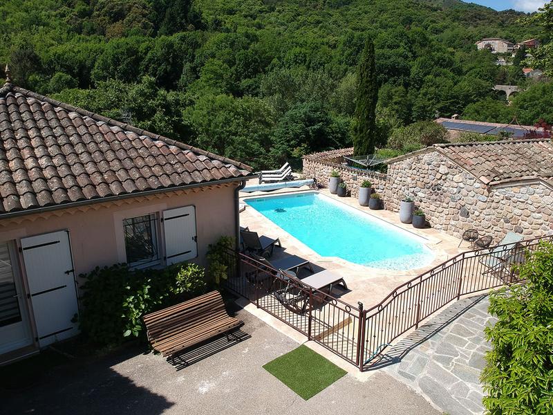 Tilleul (gîtes de Neyrac-les-Bains)