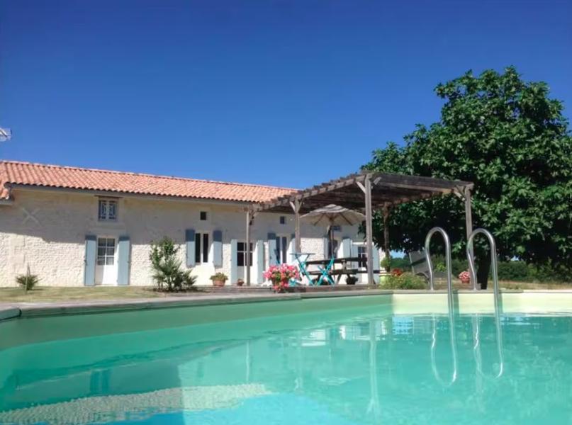 Gaignerot Laurent et Corinne - Le gîte du Pin