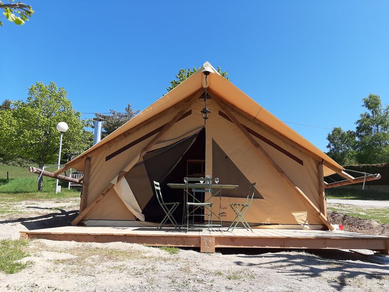 Tente Lodge Safari (Lalouvesc,Ardèche), Hébergement insoli