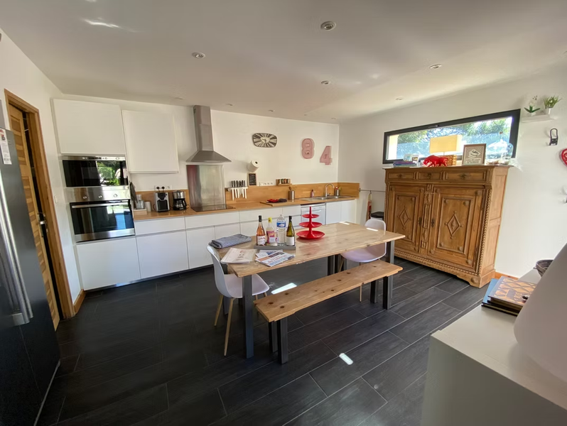 La cigale rouge_Mondragon