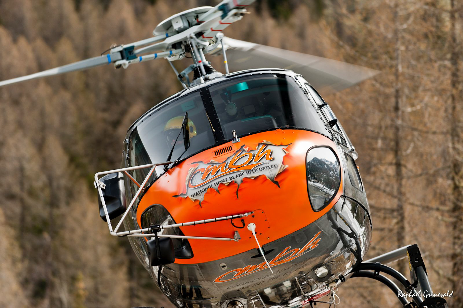Evolution2-Chamonix-Helicopter flight