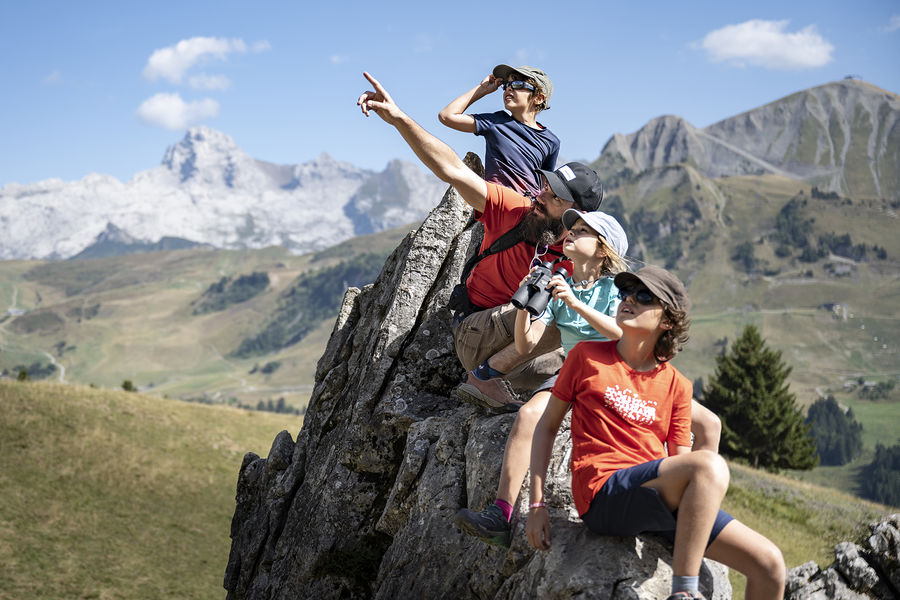 randonnées en famille avec un guide au Grand-Bornand