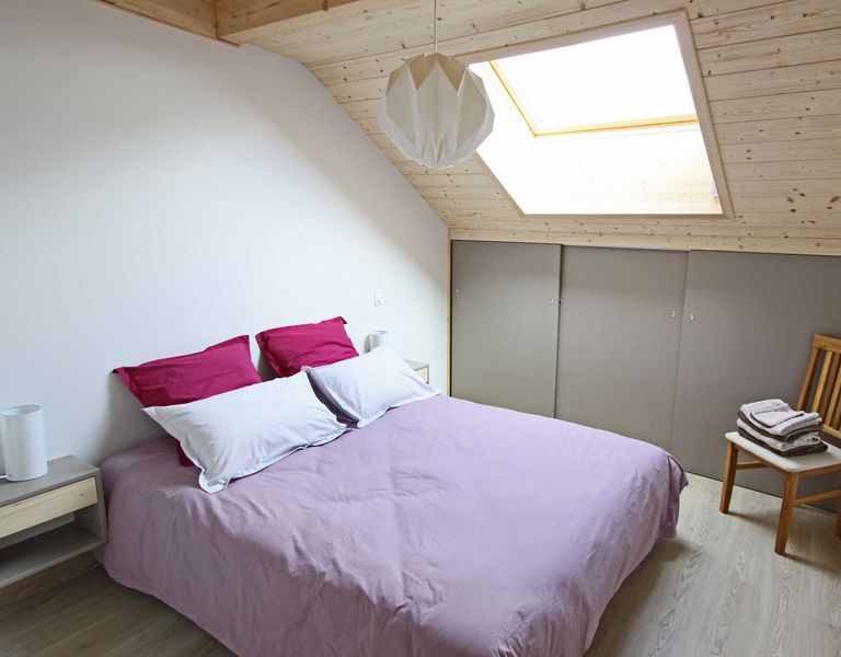 Chambre double L'Arclosan location clé vacances