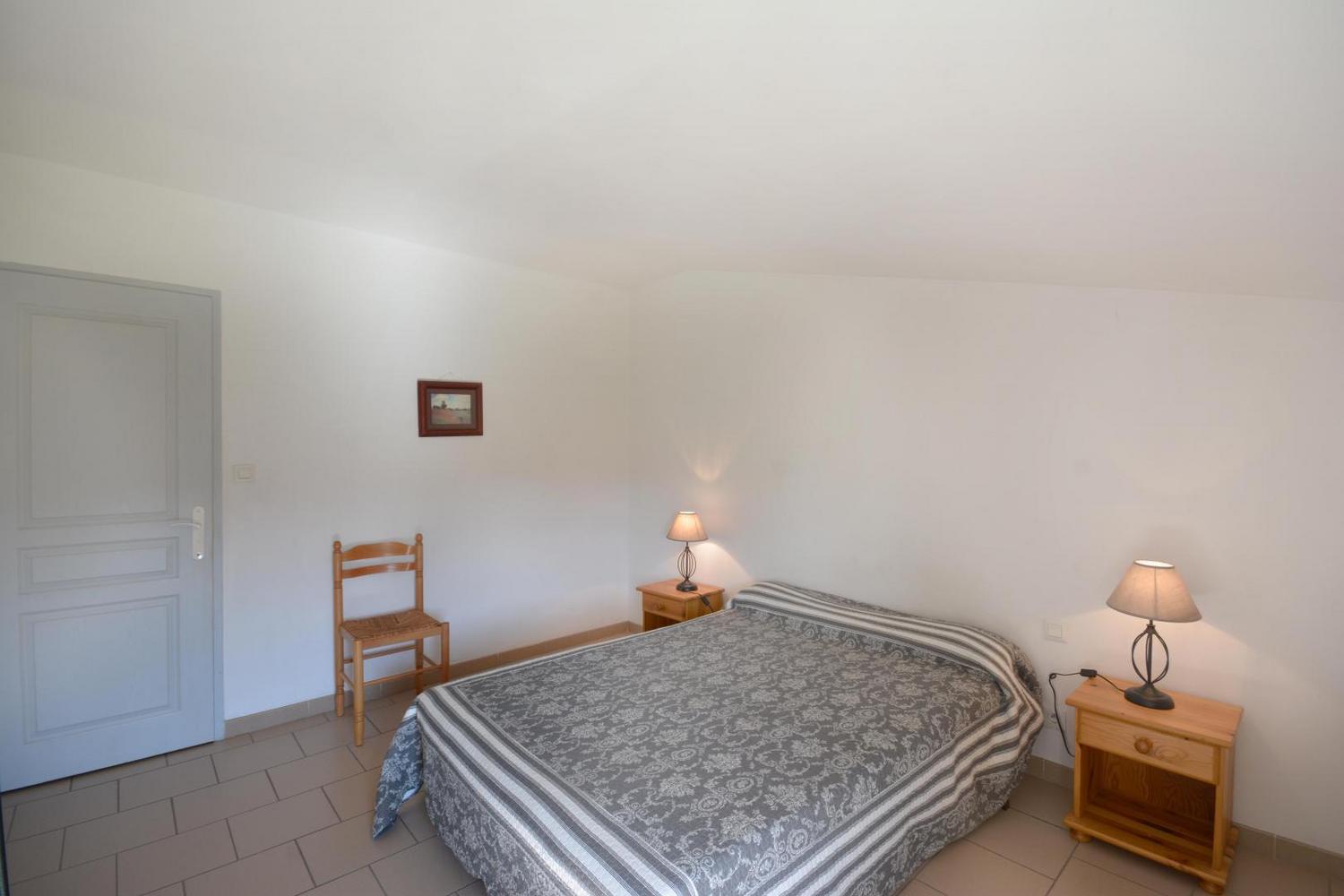 Luna, Mallemort - photo 3