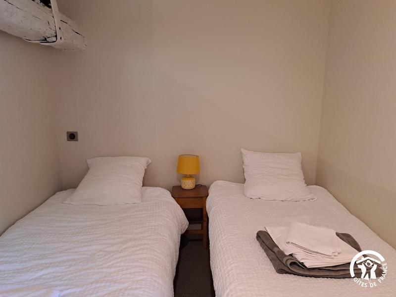 Le gîte du Tilleul de Bressolles - Le Bez - Gîtes de France Sud - chambre