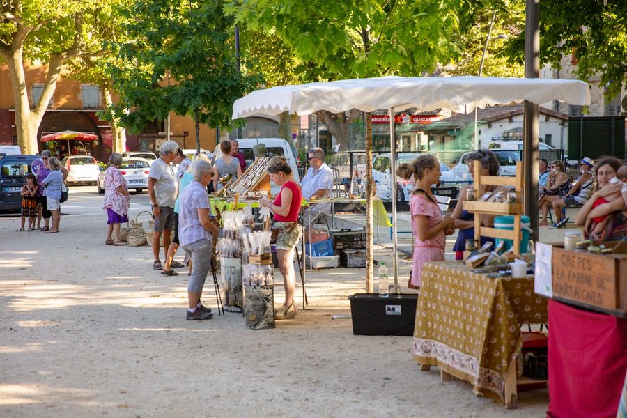 Thueyts - marché du vendredi 5