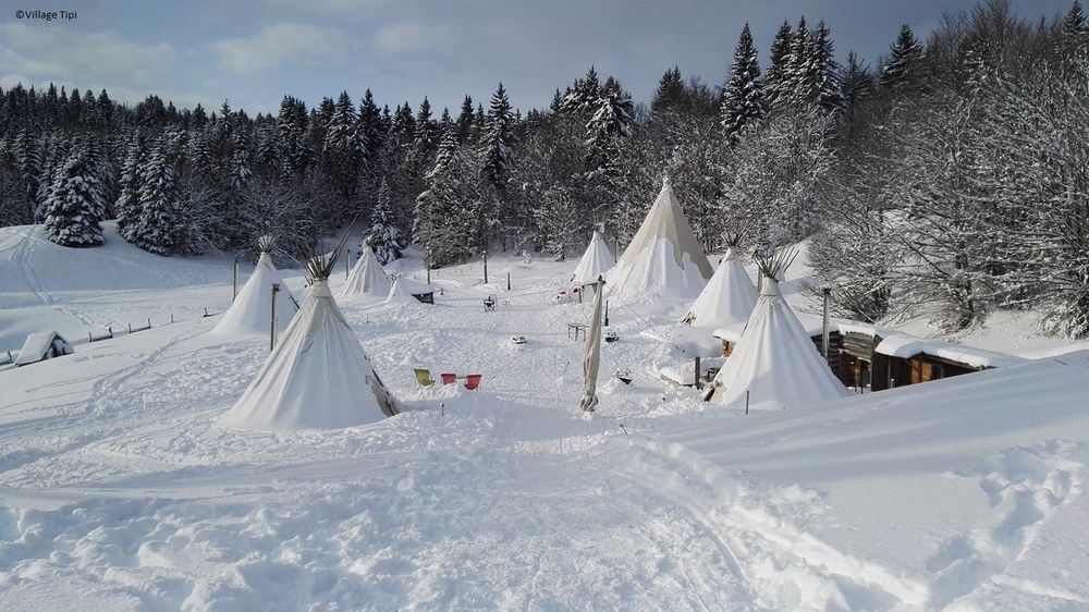 Village Tipi en hiver