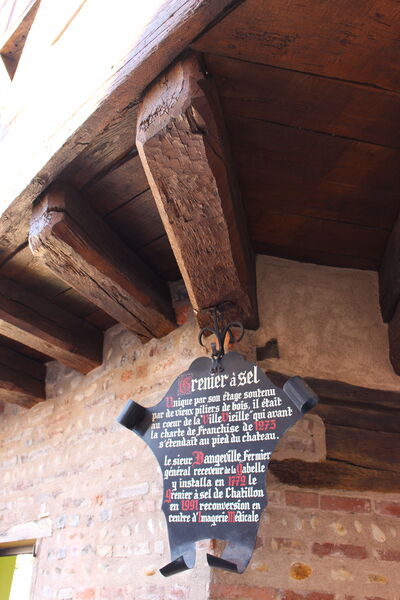 Plaque en fer forgée