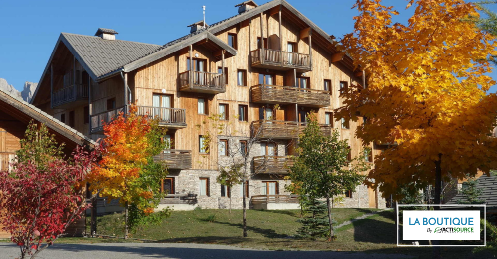 Le Hameau du Puy en été -  Actisource