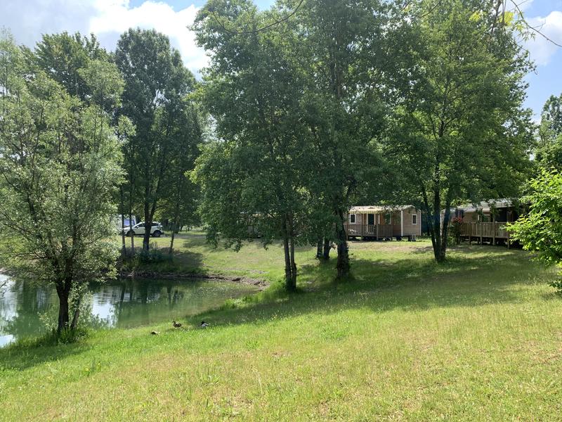 Camping les 3 lacs du soleil - Trept - Balcons du Dauphiné