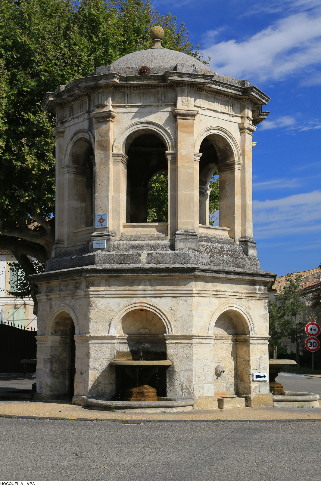 Le Château d'Eau