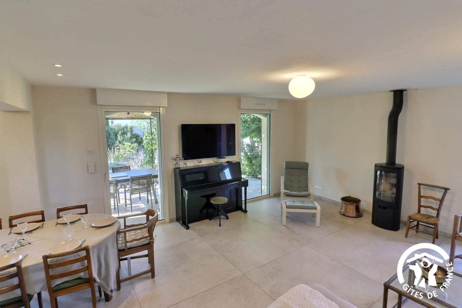 Ô Cairn, Eyragues - photo 31