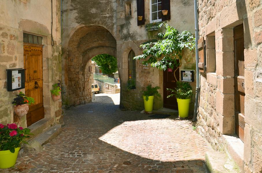 La Porte de Besse à Chalencon
