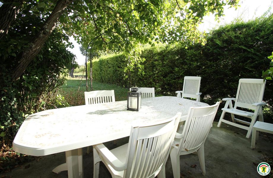 salon de jardin pour les hôtes