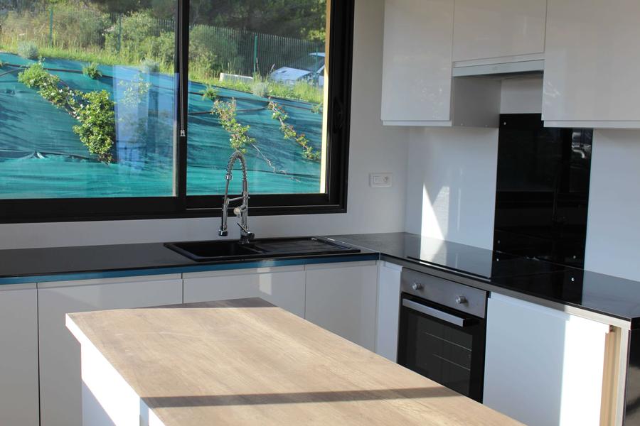 Horizon-Cuisine équipée-Eze-Gîtes de France des Alpes-Maritimes