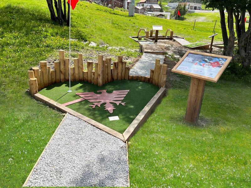 Parcours en coeur - Mini golf en été de Val d'Isère
