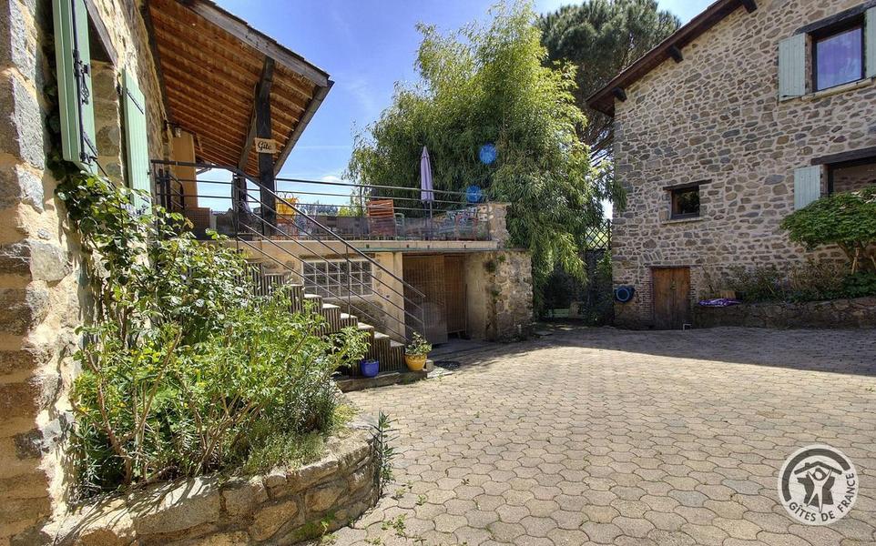 Grand gîte pour 13 personnes - \