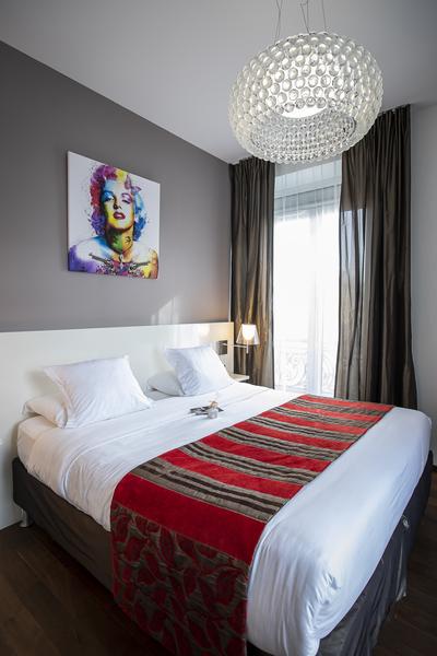 Chambre double avec portrait Marilyn Monroe