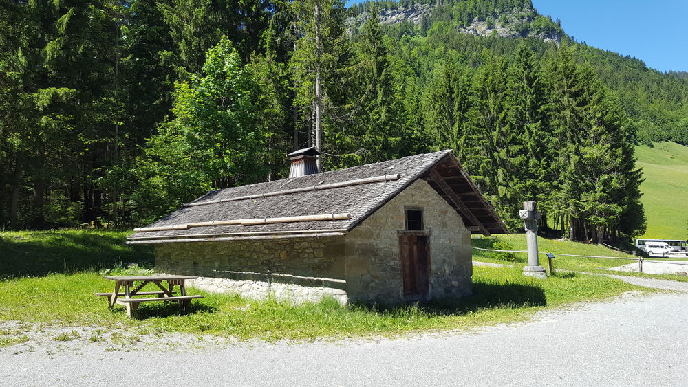 Aire de barbecue à Lormay