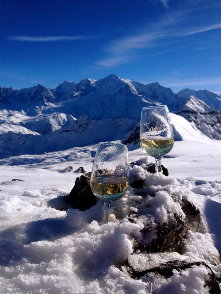 Verres Samoëns devant le Mont Blanc