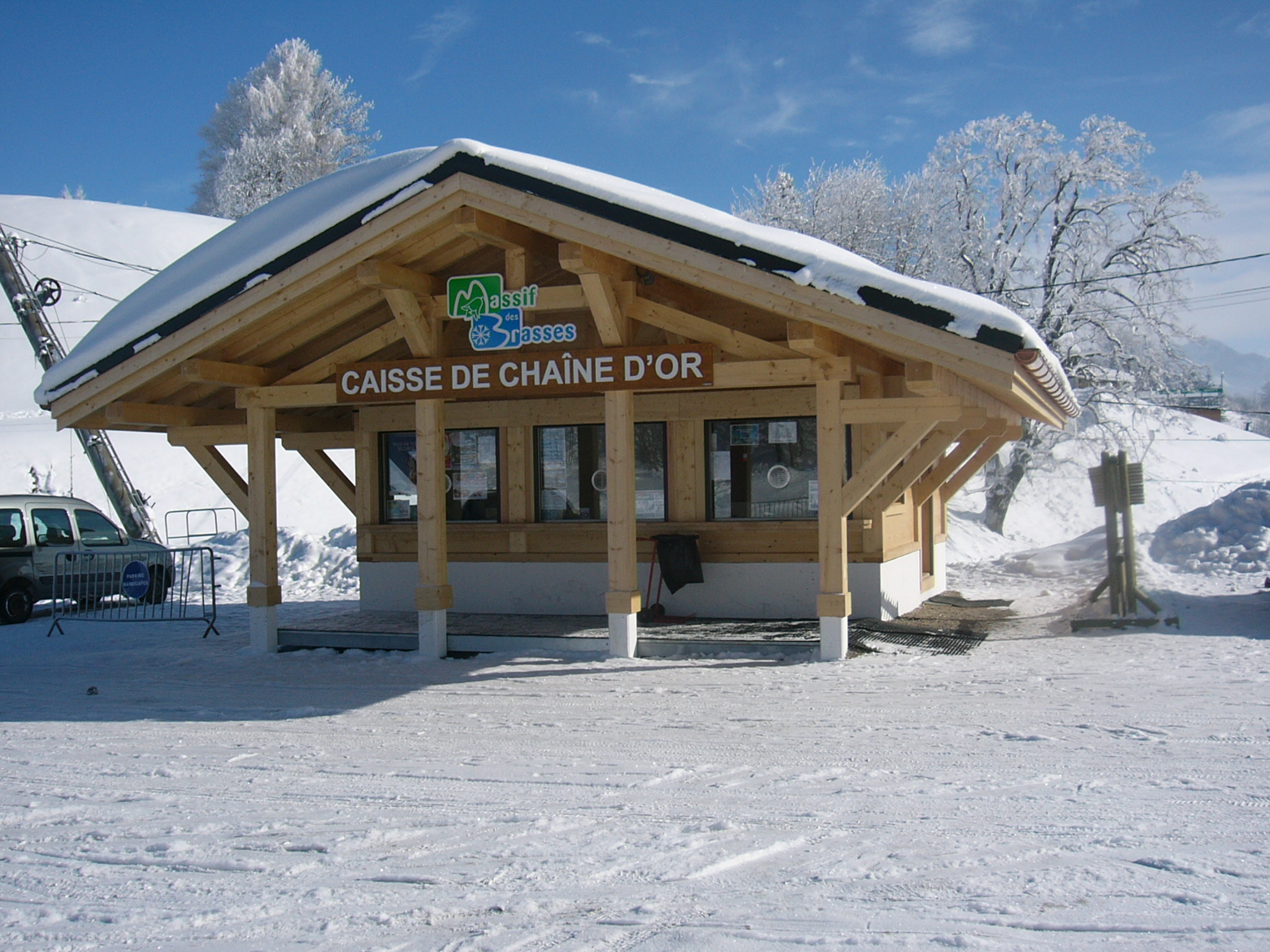 Caisse des remontées mécaniques de la station Massif des Brasses