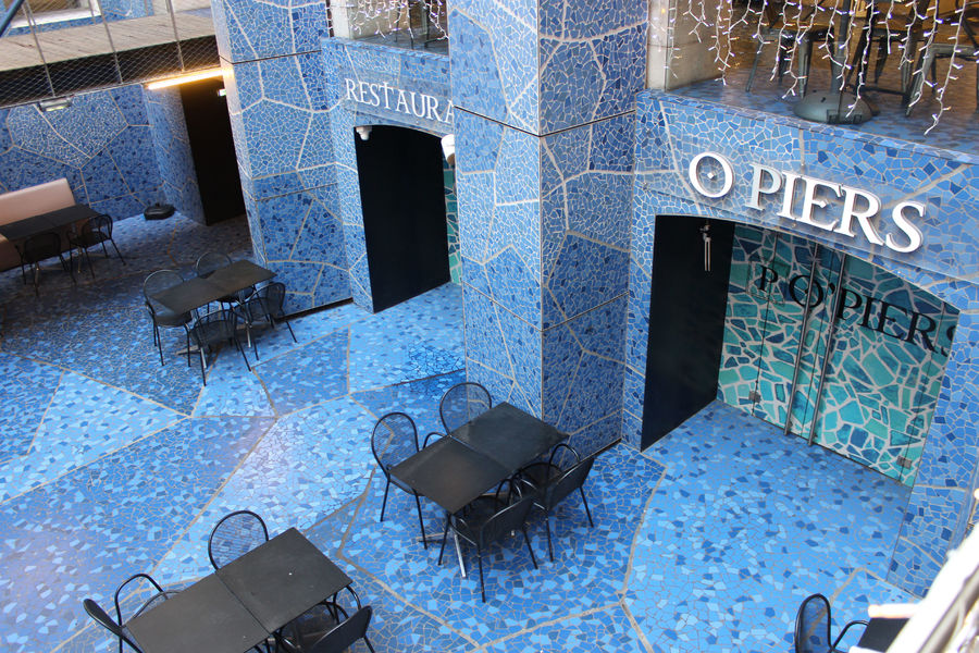 Patio des Docks by O'Piers