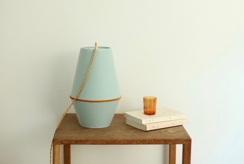 Lampe à poser bleu gris