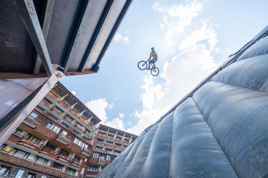 Avoriaz Street Lines_Avoriaz