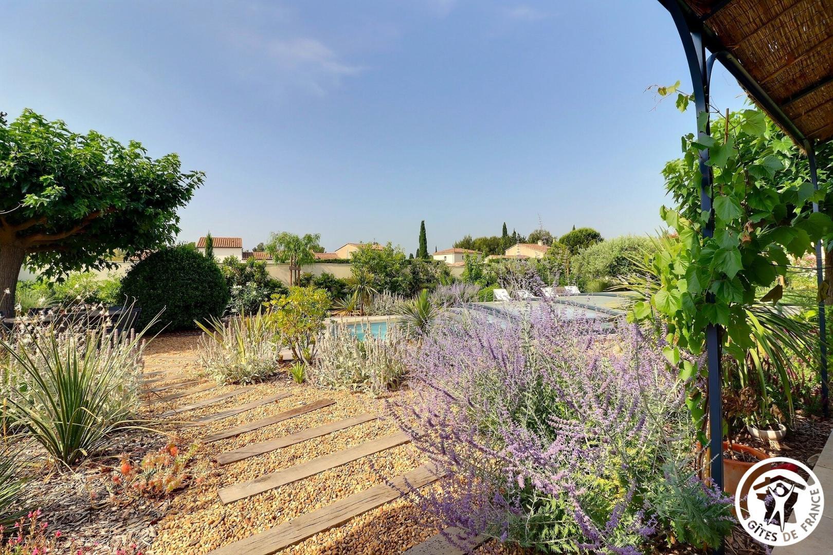 Ô Cairn, Eyragues - photo 22