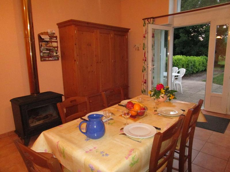 Salle à manger / Séjour 
Gîte rural Beaumoulin (n°254)
- La Madeleine sur Loing -