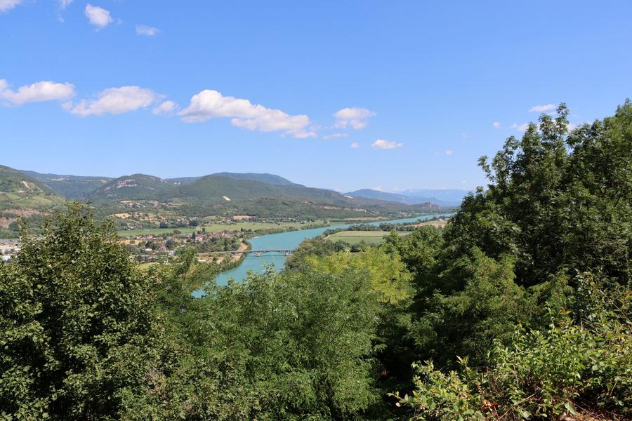 Exposition : Jacominus Gainsborough de Rebecca Dautremer s’installe en résidence dans la cité de Quirieu_Bouvesse-Quirieu