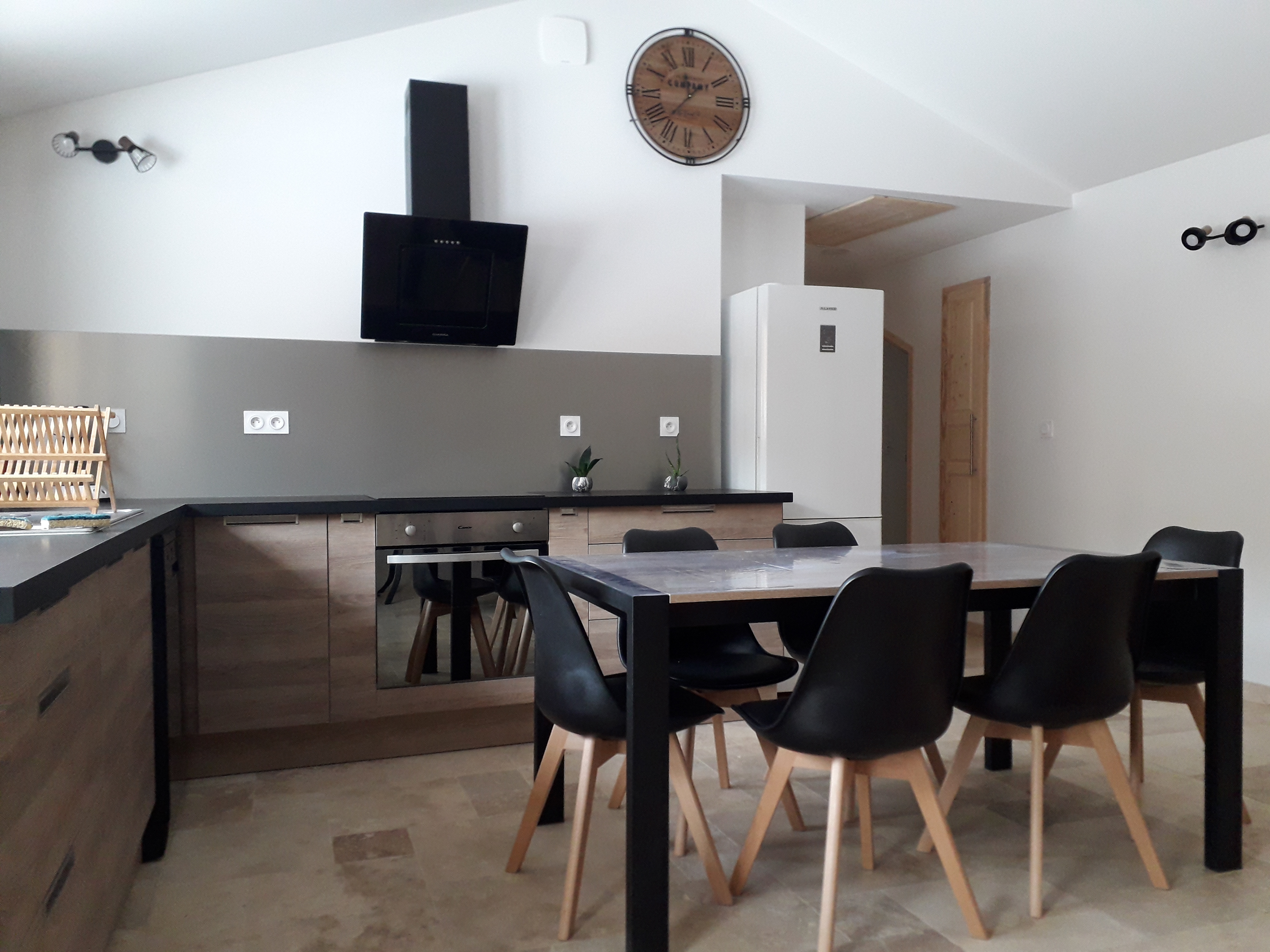 PHOTO ENTRE LAC ET SAPIN