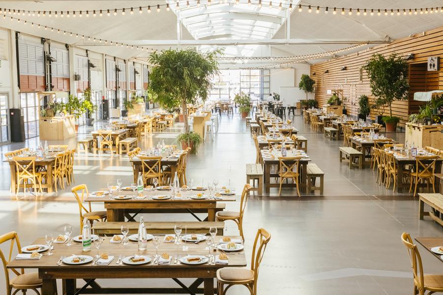 Grande halle Espace Encan configuration banquet