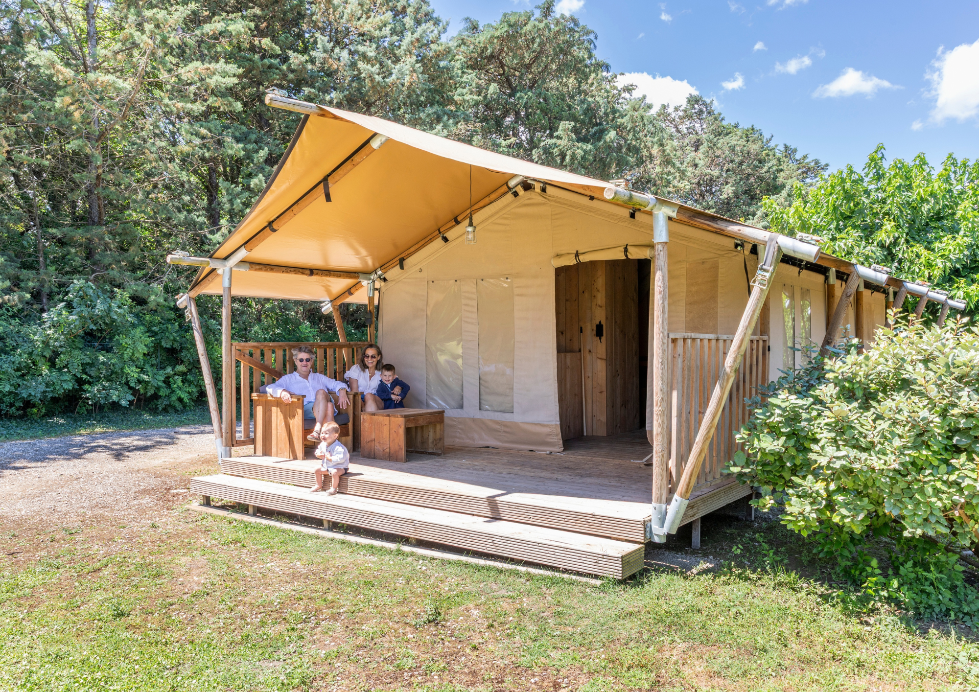 Camping les Micocouliers