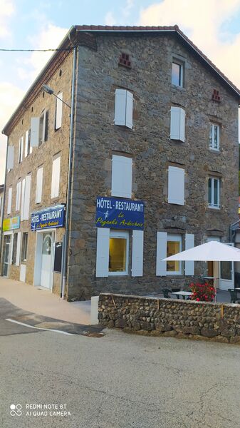 Facade restaurant hôtel