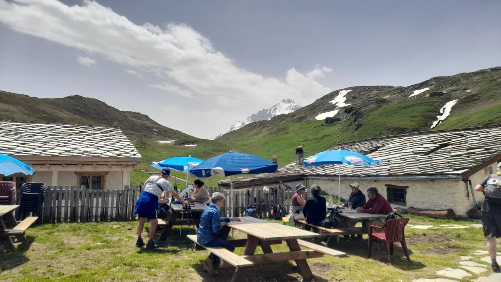 Terrasse du Refuge Auberge de Bellecombe