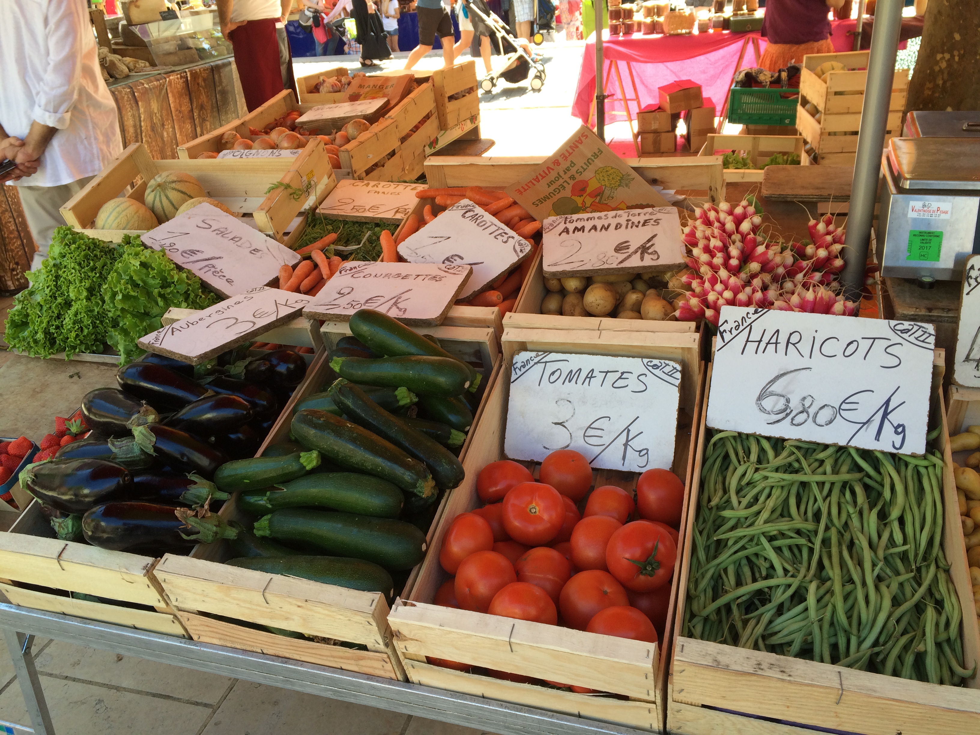 Marché de producteurs_Saint-Jean-de-Galaure