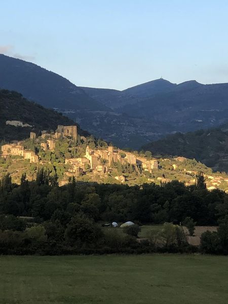 Montbrun depuis l'Hôtel