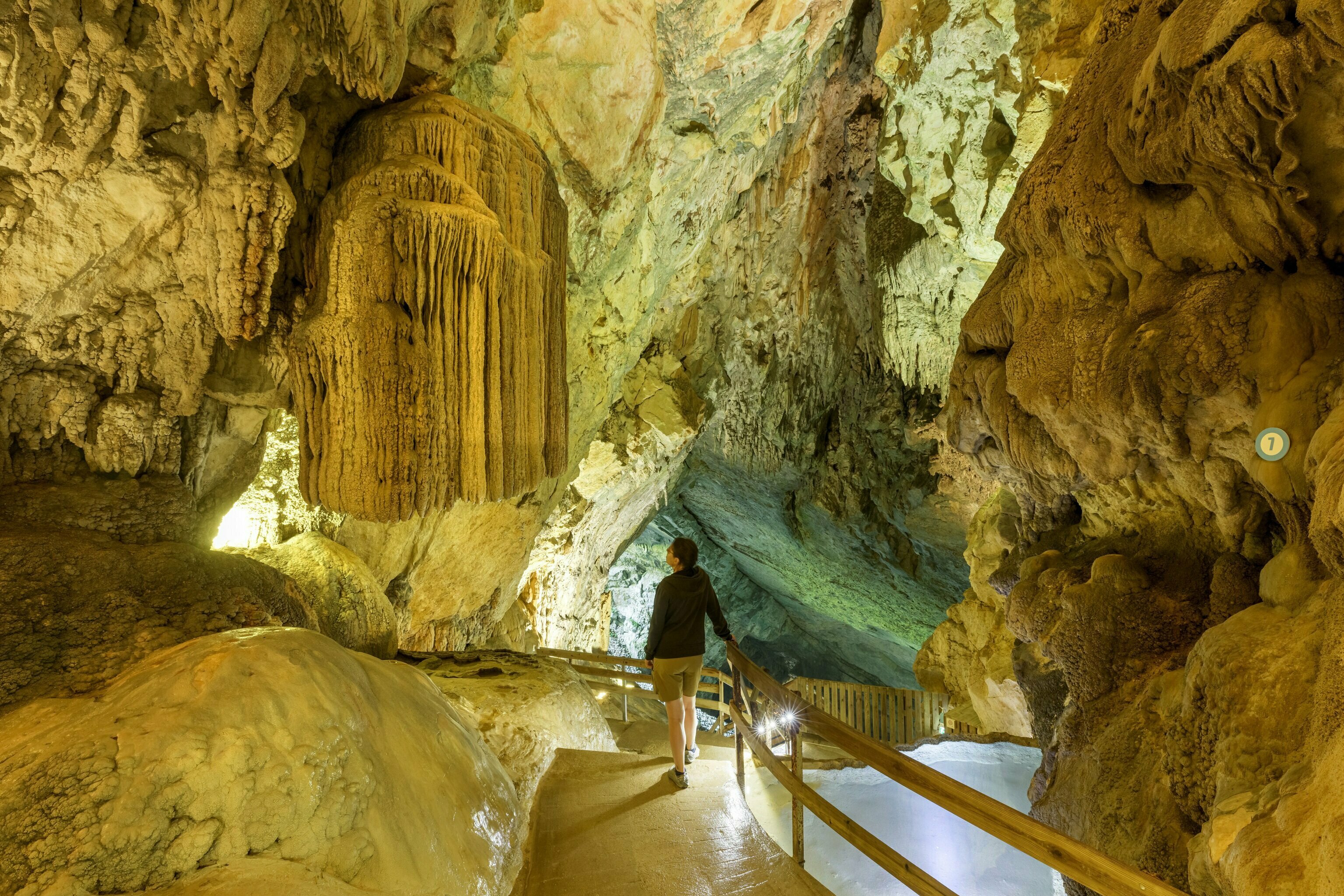 GALERIE-Godin_Grottes du Cerdon